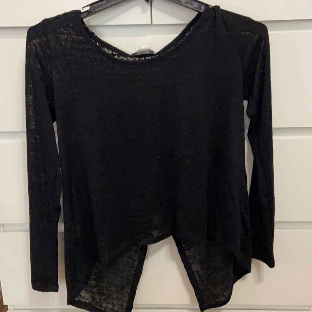 Black See-through crossed back longsleeve sleeve
